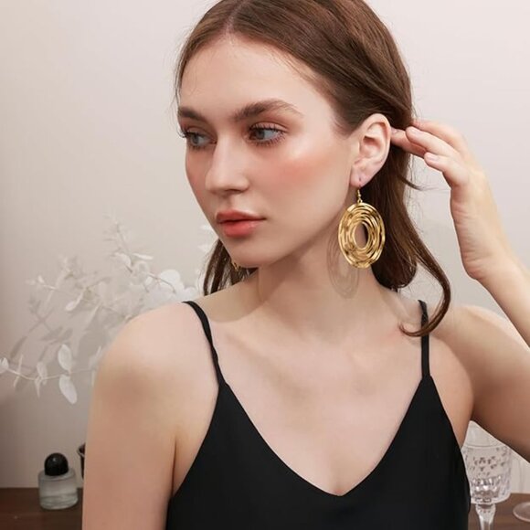 Big Gold Hollow Out Boho Geometric Hook Statement Gold Oval Dangle Earrings - Picture 5 of 6